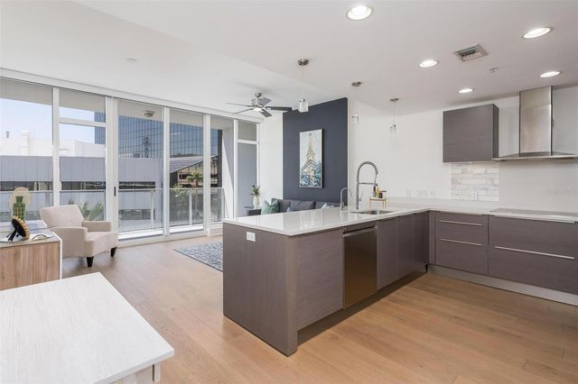 175 1ST STREET S 504, St Petersburg, FL 33701