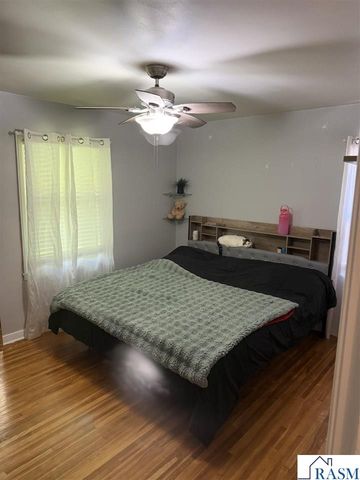 726 South Avenue, North Mankato, MN 56003