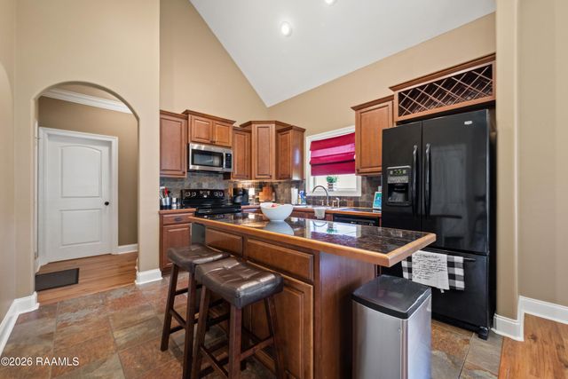 111 Silver Glen Drive, Scott, LA 70583