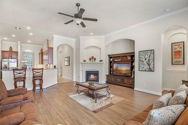 6703 Honeycrest Lane, Spring, TX 77389