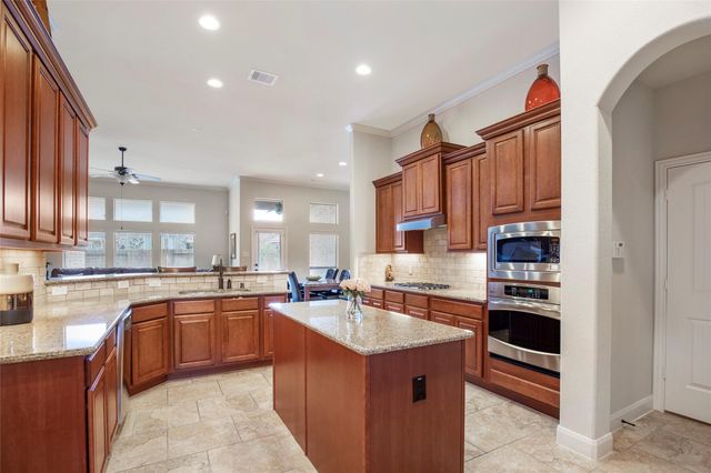 6703 Honeycrest Lane, Spring, TX 77389