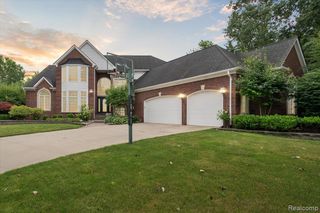 2632 Hawthorne Drive, Shelby Twp, MI 48316