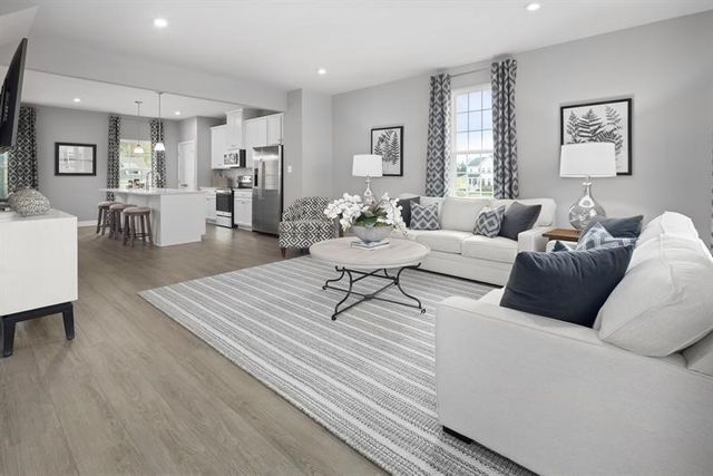 200 Yellowwood Court, South Strabane, PA 15301