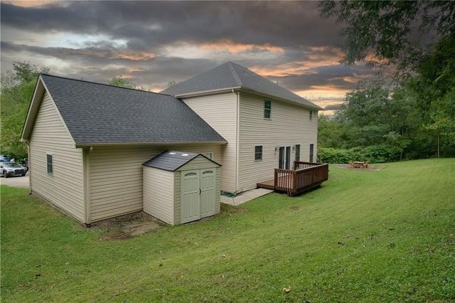 520 Royalty Drive, Uniontown, PA 15401