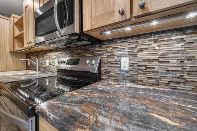 801 Nordic View, Mount Horeb, WI 53572