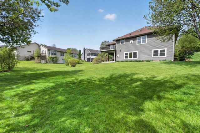 801 Nordic View, Mount Horeb, WI 53572