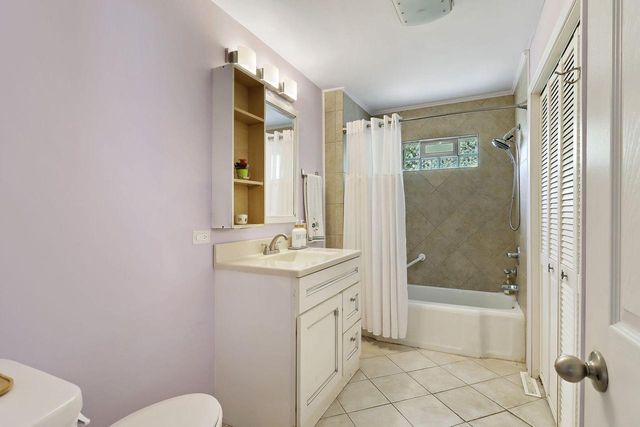 210 86th PLACE, Pleasant Prairie, WI 53158