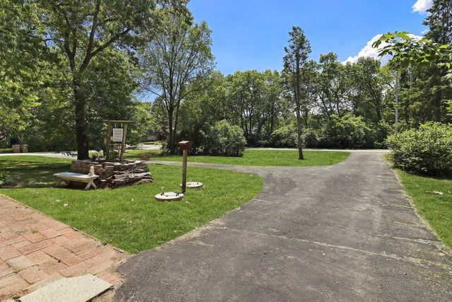 210 86th PLACE, Pleasant Prairie, WI 53158