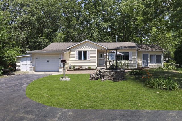 210 86th PLACE, Pleasant Prairie, WI 53158