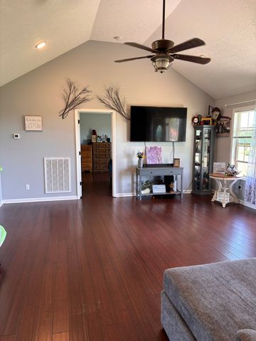 1288 Mount Olive Rd, Westmoreland, TN 37186