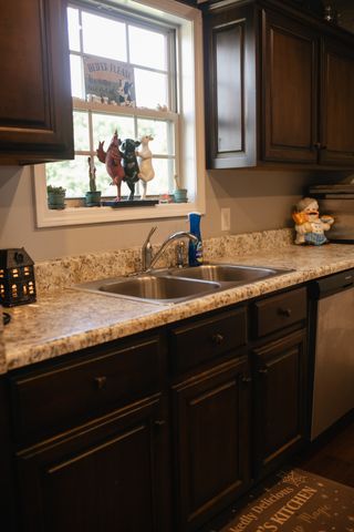 1288 Mount Olive Rd, Westmoreland, TN 37186
