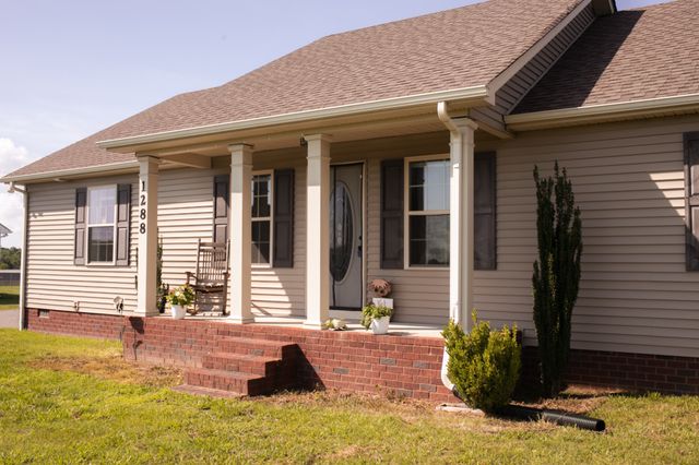 1288 Mount Olive Rd, Westmoreland, TN 37186