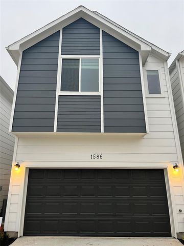 1586 W Tidwell Road, Houston, TX 77091