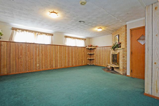 1639 Clarence Street, Saint Paul, MN 55106