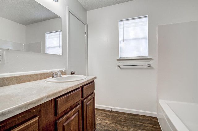 7111 Dan Jean DR B, Austin, TX 78745
