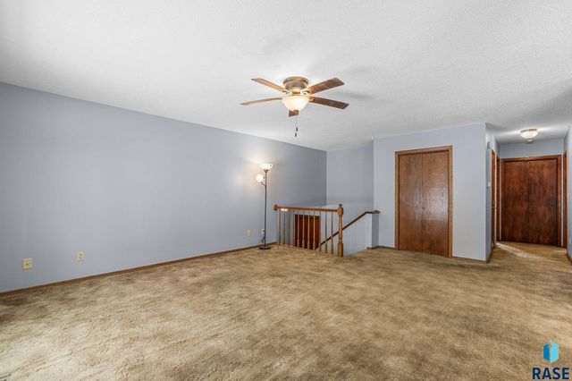 409 E 7th St Street, Crooks, SD 57020