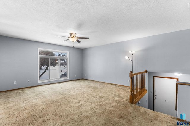 409 E 7th St Street, Crooks, SD 57020