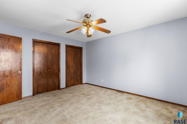 409 E 7th St Street, Crooks, SD 57020