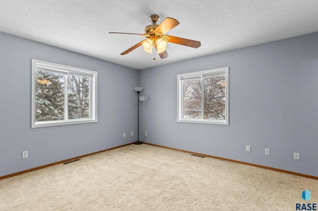 409 E 7th St Street, Crooks, SD 57020