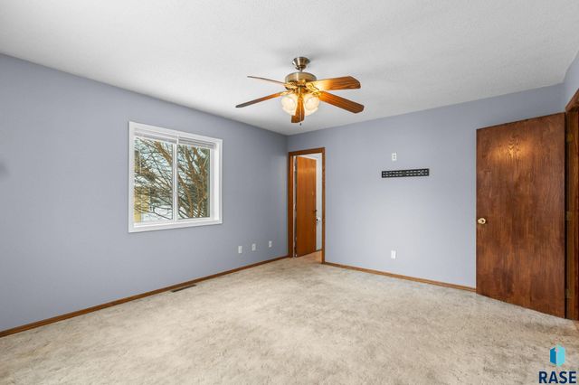 409 E 7th St Street, Crooks, SD 57020