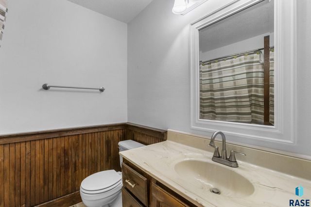 409 E 7th St Street, Crooks, SD 57020