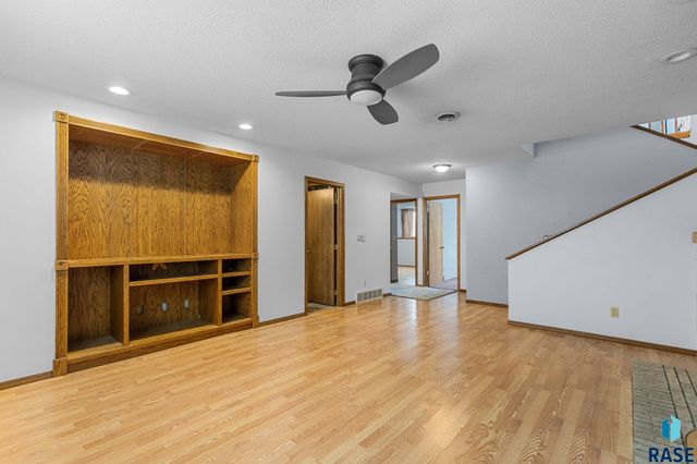 409 E 7th St Street, Crooks, SD 57020