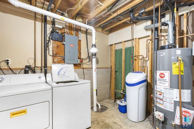 409 E 7th St Street, Crooks, SD 57020