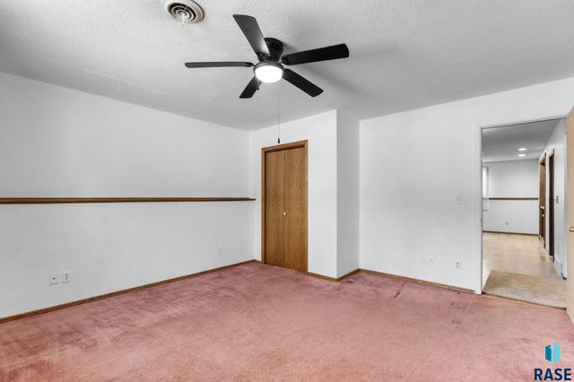 409 E 7th St Street, Crooks, SD 57020