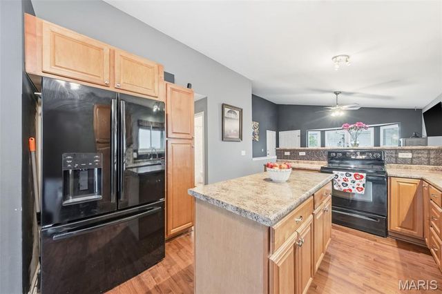 1818 Florine Court, St Charles, MO 63303