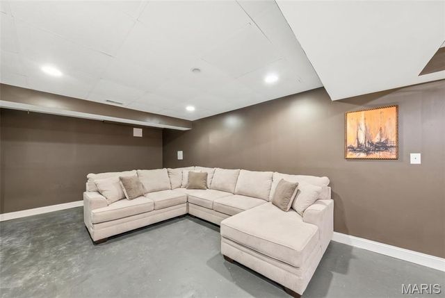 1818 Florine Court, St Charles, MO 63303
