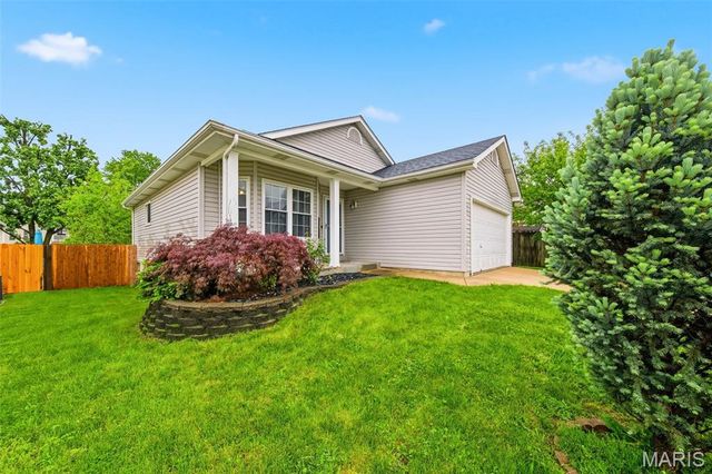 1818 Florine Court, St Charles, MO 63303
