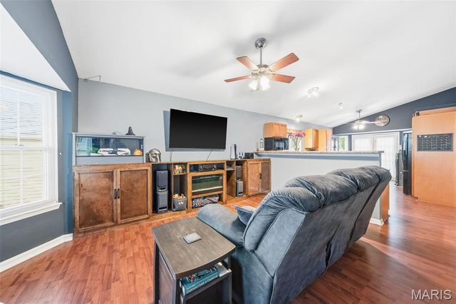 1818 Florine Court, St Charles, MO 63303