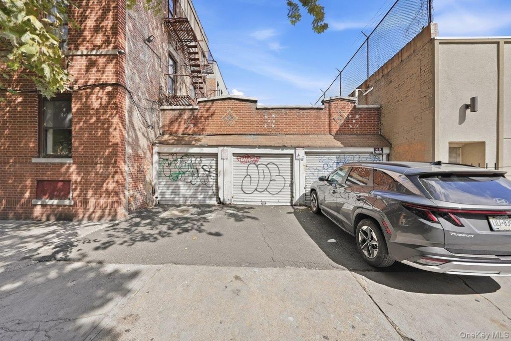 1098 Grant Avenue, Bronx, NY 10456 — photo 5