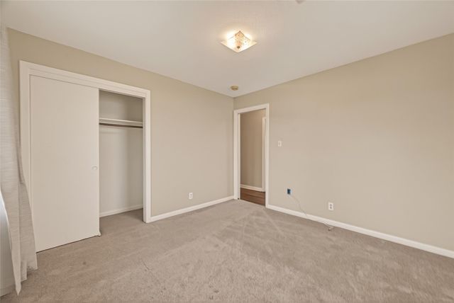 10645 Oak Brook Dr, Houston, TX 77013