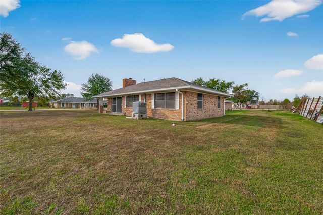 10645 Oak Brook Dr, Houston, TX 77013