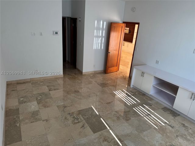 90 Edgewater Dr PH15, Coral Gables, FL 33133