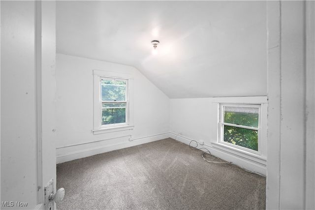 148 Saint Louis Avenue, Youngstown, OH 44507