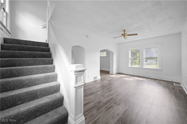 148 Saint Louis Avenue, Youngstown, OH 44507