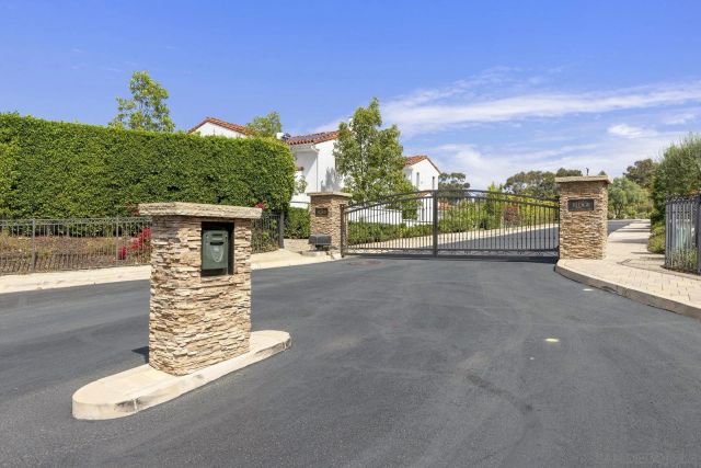 6370 Carmel View South, San Diego, CA 92130