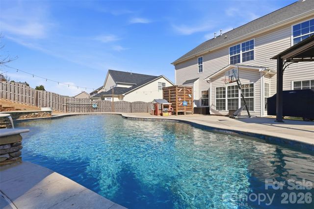 6004 Brook Valley Run, Monroe, NC 28110