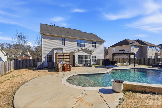 6004 Brook Valley Run, Monroe, NC 28110