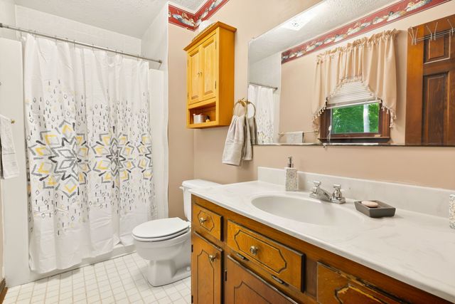 3320 Nc 242 Highway, Benson, NC 27504