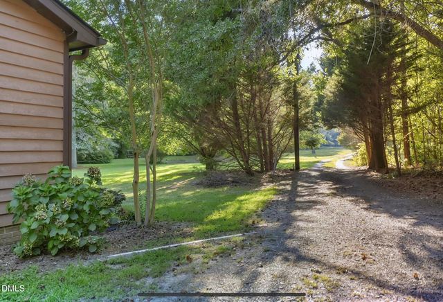 3320 Nc 242 Highway, Benson, NC 27504