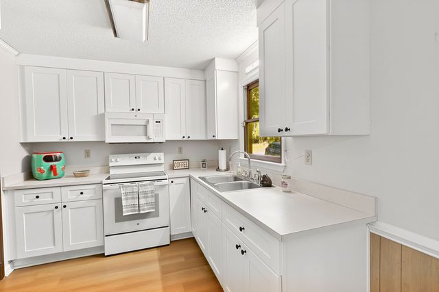 3320 Nc 242 Highway, Benson, NC 27504