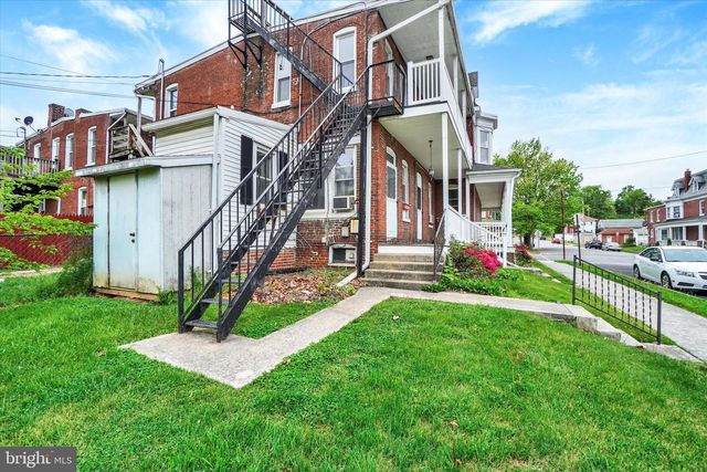 700 PENNSYLVANIA AVE, York, PA 17404