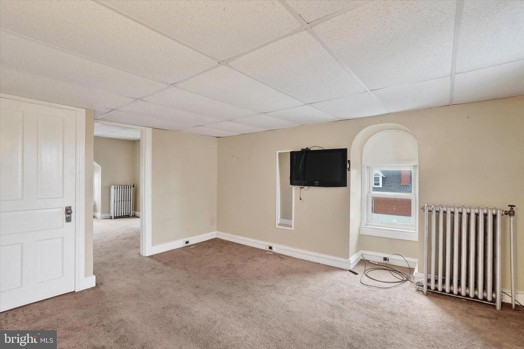 Image 20 of property listing at 700 PENNSYLVANIA AVE, York, PA 17404