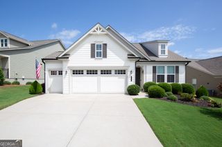 215 Silver Court, Hoschton, GA 30548