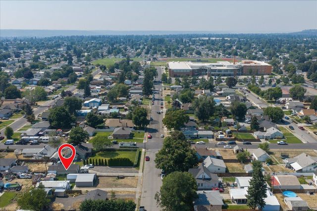 1914 E Heroy Ave, Spokane, WA 99207