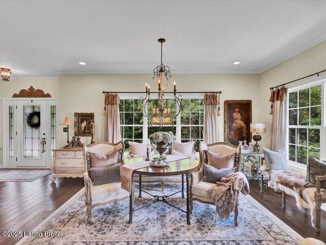 17515 Vintage Cir, Louisville, KY 40245