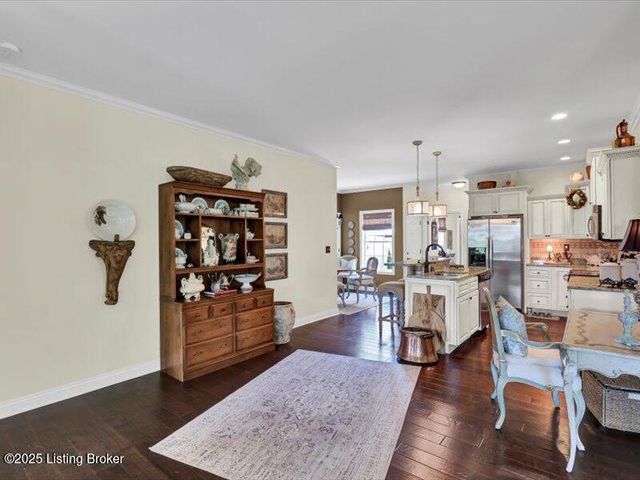 17515 Vintage Cir, Louisville, KY 40245